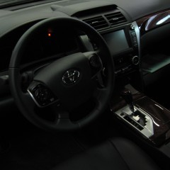 Противоугонная маркировка стекол Toyota Camry
